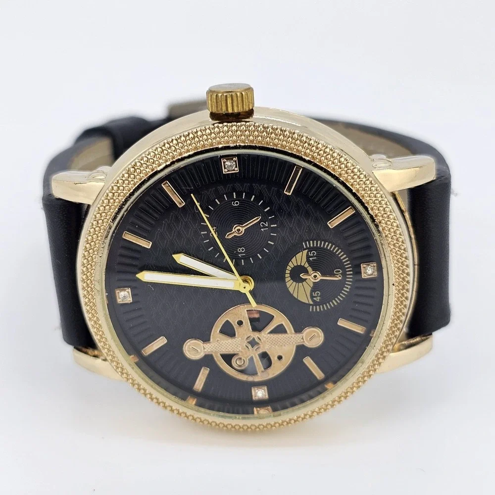 Men's Watch 44MM Black Dial New‎ Black Faux Leather Bands New Battery